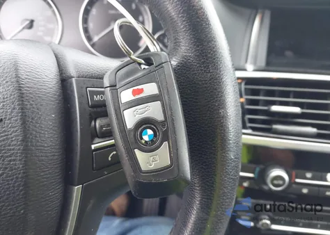 2017 BMW X3 xDrive28I z USA, uszkodzony, nr VIN 5UXWX9C33H0T23548